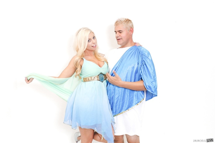 Angelic honey in a flowing dress meets up w - XXX Dessert - Picture 11