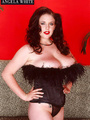 Smoking hot chick with furry brown - Picture 4