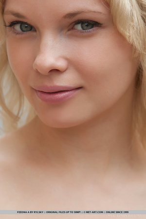 Blondie with a sweet smile slides out of - XXX Dessert - Picture 1