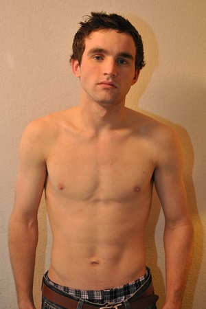 Shirtless young dudes shows their hot yo - Picture 3
