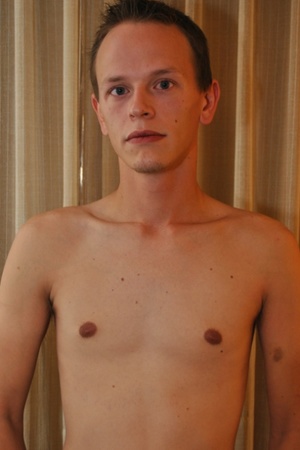 Young studs posing naked while other tee - XXX Dessert - Picture 7