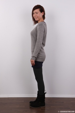 Sweet babe wearing gray sweater, black l - Picture 3