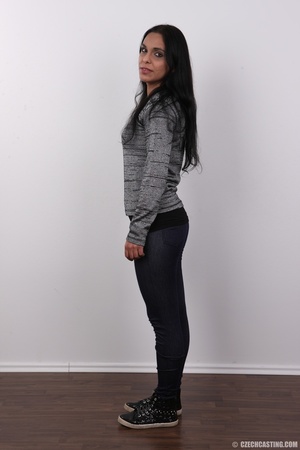 Hot gypsy wearing gray sweater, tight bl - Picture 3