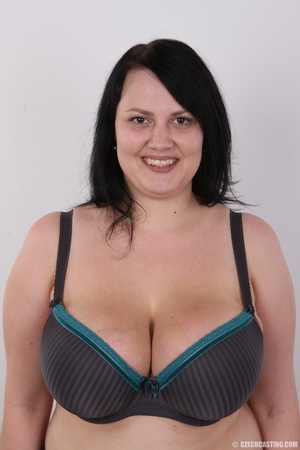 Beautiful fat babe wearing black and gra - Picture 6