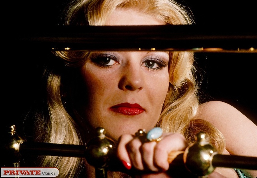 Smoking hot blonde in mint green nighty, bl - XXX Dessert - Picture 3