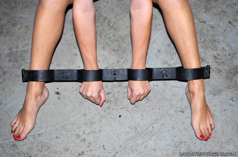 Charming topless gurl in her panties bound  - XXX Dessert - Picture 10