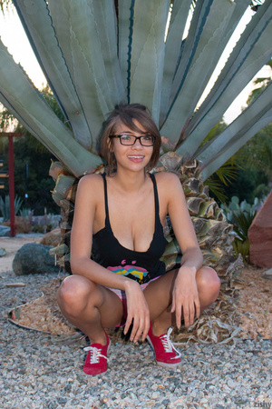 Nerdy teen gal in glasses and short skir - Picture 7