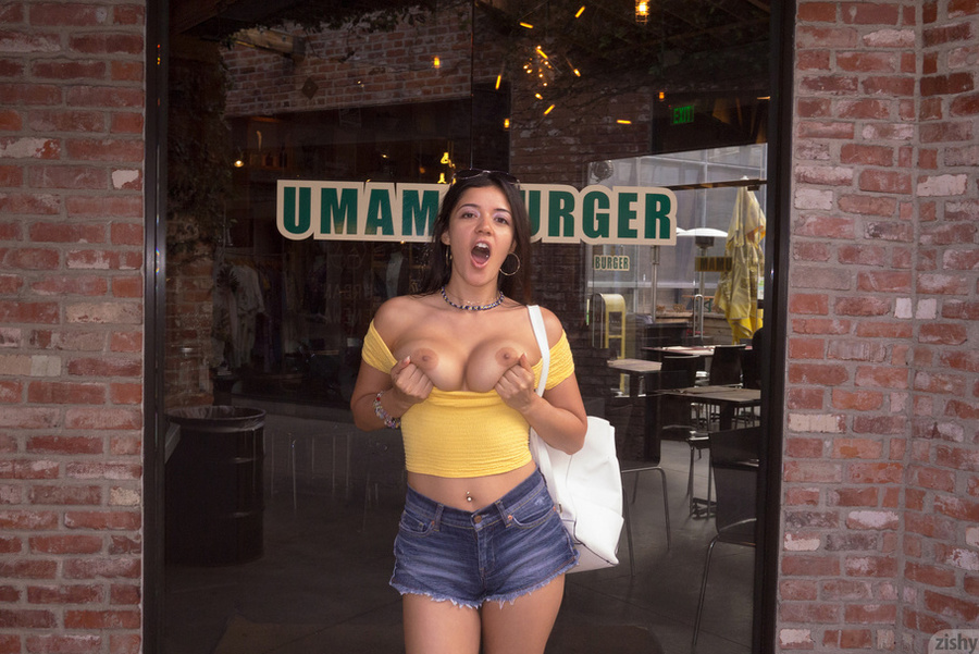 Playful brunette teen hottie in a yellow to - XXX Dessert - Picture 2