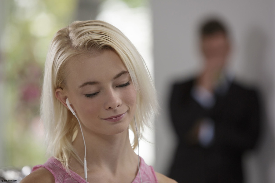 Wild teen blondie with small tits sucking h - XXX Dessert - Picture 1
