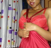 Luscious Indian babe expose her big breasts with big brown nipples while
