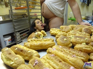 Lovely naked broad blows the baker’s boner at the bakery. - Picture 11