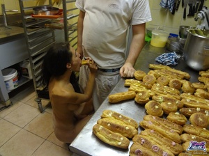 Lovely naked broad blows the baker’s boner at the bakery. - Picture 12