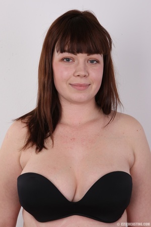 Delightful flabby bitch in a black top a - Picture 6