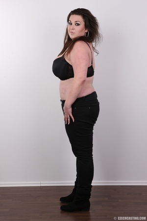 Adorable chunky harlot in black undoes e - Picture 5
