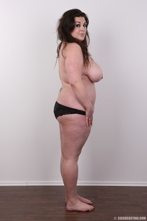 Adorable chunky harlot in black undoes e - Picture 10