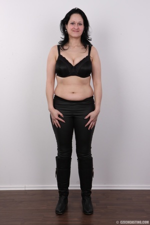 Knockout gal in a black top, pants and b - Picture 4