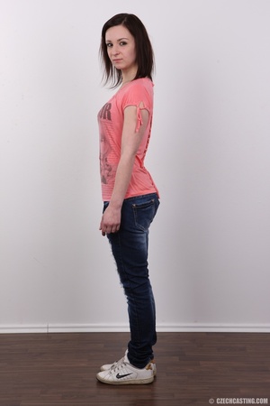 Tasty maiden in a pink shirt and jeans e - Picture 3