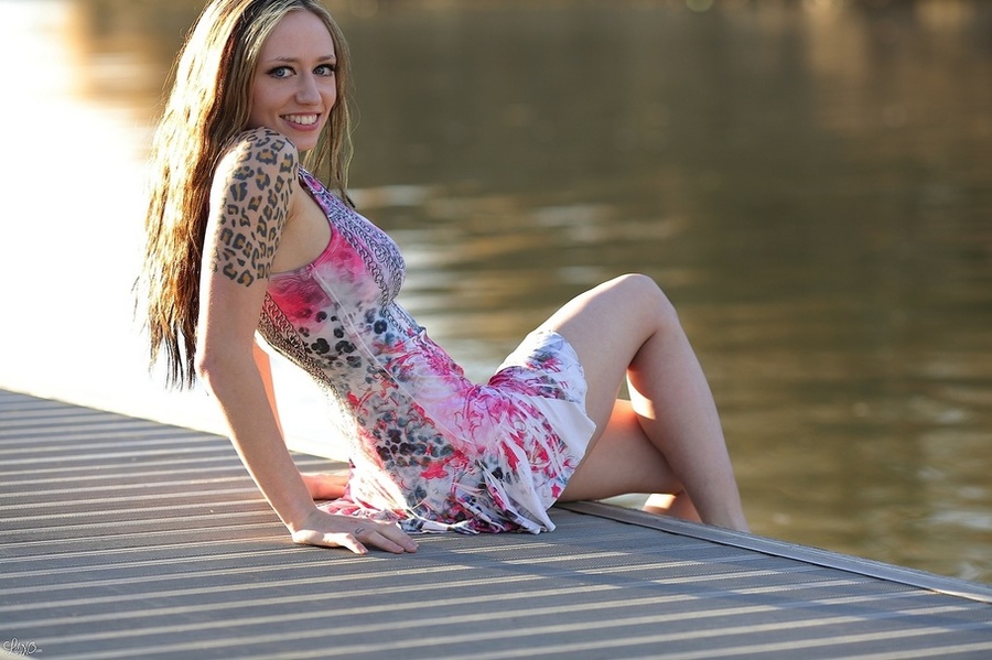 Pretty blonde with tattoos wearing white, p - XXX Dessert - Picture 3