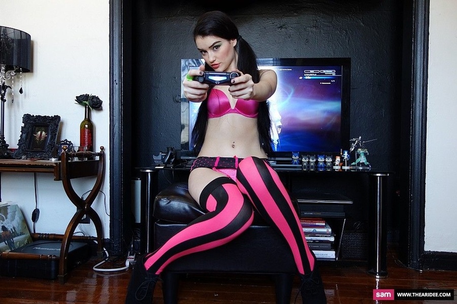 Cute tattooed babe in pigtails playing a vi - XXX Dessert - Picture 4