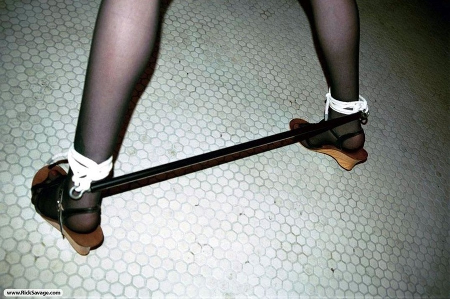 Good looking tied up bitch waits for hot sp - XXX Dessert - Picture 6