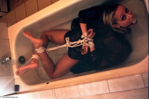 Amateur darling gets tied up and gagged  - Picture 11