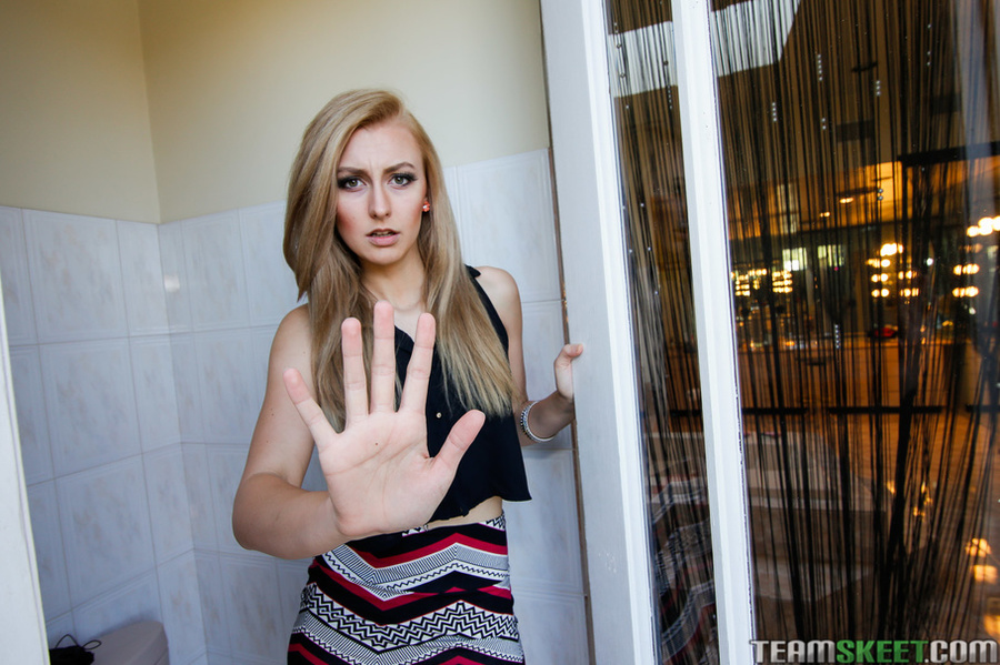 Desirable trollop in a black shirt and a zi - XXX Dessert - Picture 1