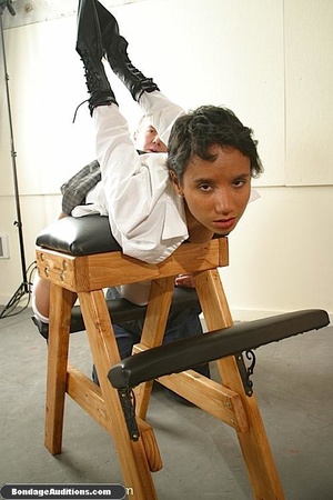 Kinky pussy treatment for a tied up cuti - Picture 15