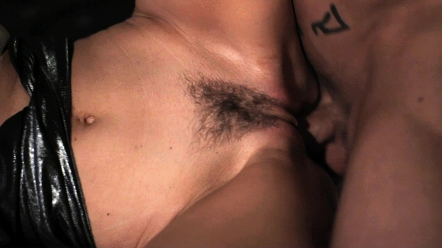 Long haired woman is ready for some freaky  - XXX Dessert - Picture 13