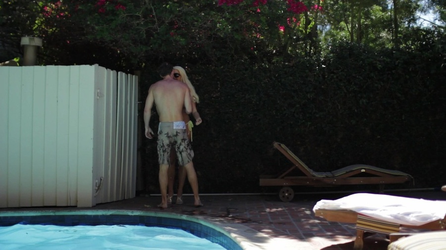 Muscled dude fucks a wonderful blonde MILF  - XXX Dessert - Picture 3