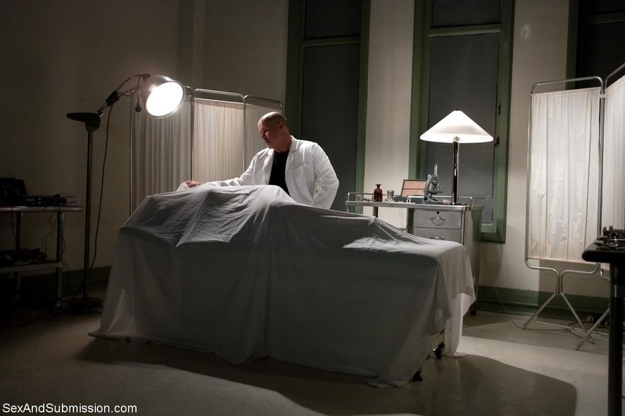 New teen nurse has to pass the doctor's spe - XXX Dessert - Picture 1