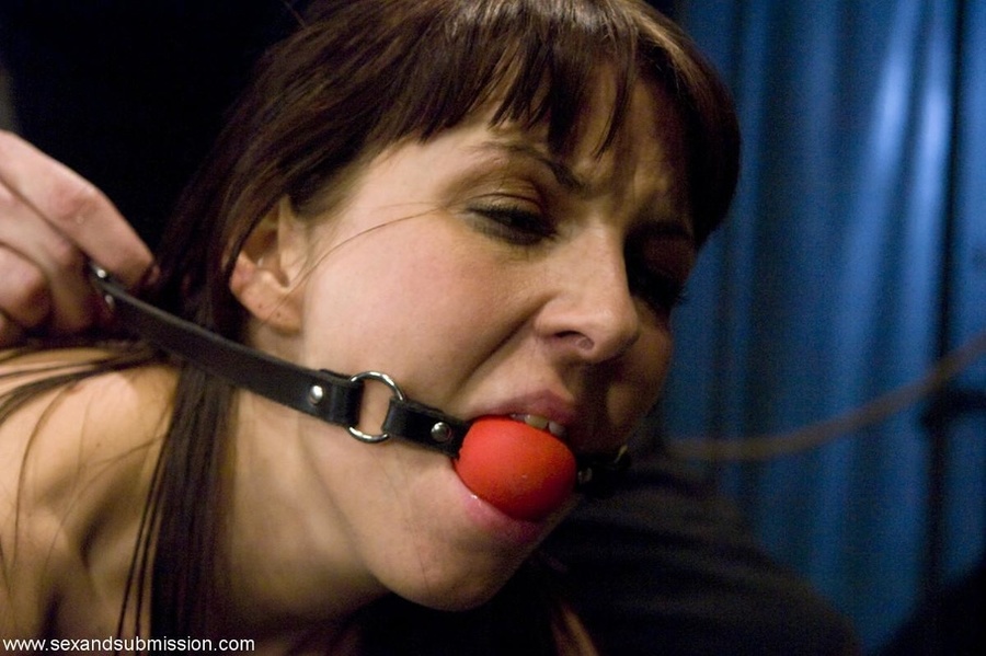Skinny hottie knows that her master is a pr - XXX Dessert - Picture 18