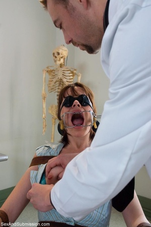 Crazy doctor uses modern types of treatm - XXX Dessert - Picture 3