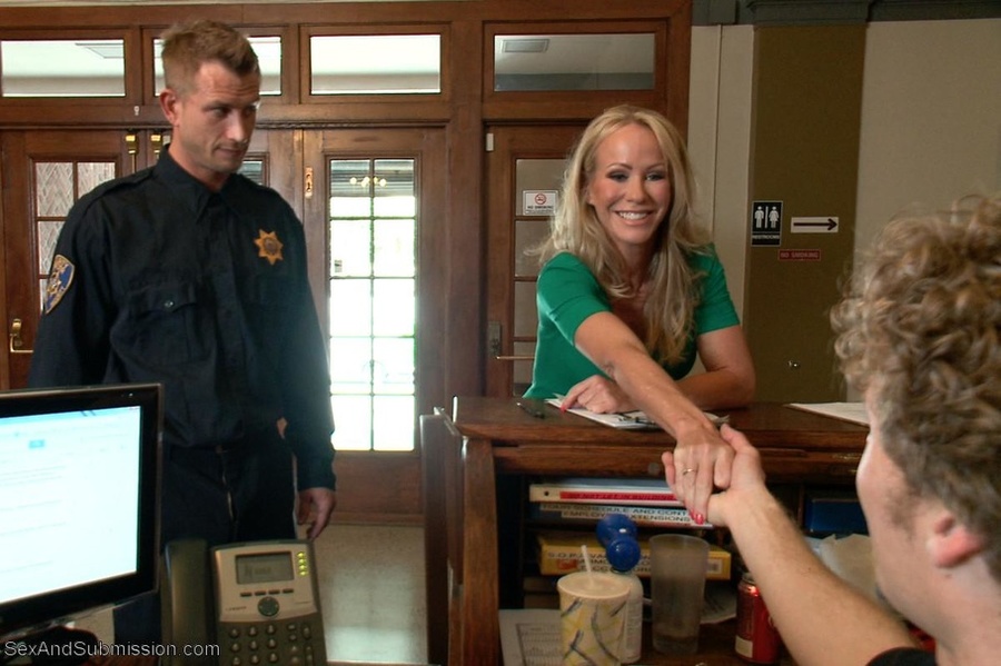 Slutty blonde MILF gets tied up and nailed by two cops - XXXonXXX - Pic 3