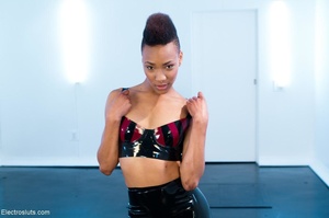 Ebony sub is a mess when she is bound an - XXX Dessert - Picture 3