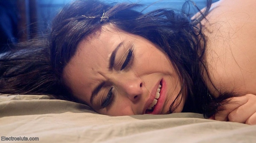 Submissive slut in red stockings is pegged  - XXX Dessert - Picture 13