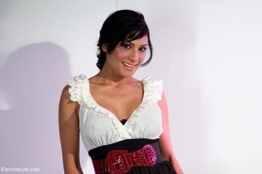 Trusting tart with dark hair is flogged and - XXX Dessert - Picture 4