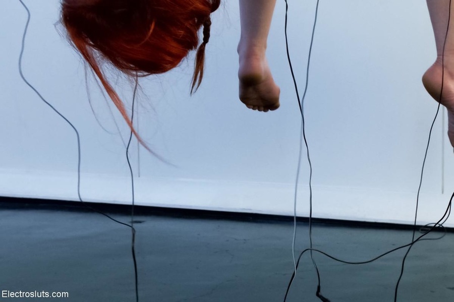 Alluring redhead licks pussy while she is s - XXX Dessert - Picture 7