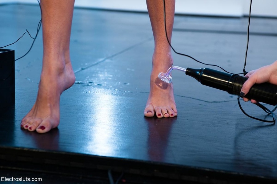 Sophisticated Domme with a surplus of exper - XXX Dessert - Picture 8