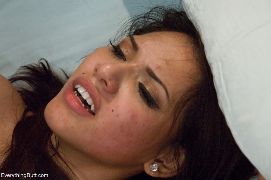 Sweetie’s mouth drips with cum after she ca - XXX Dessert - Picture 14