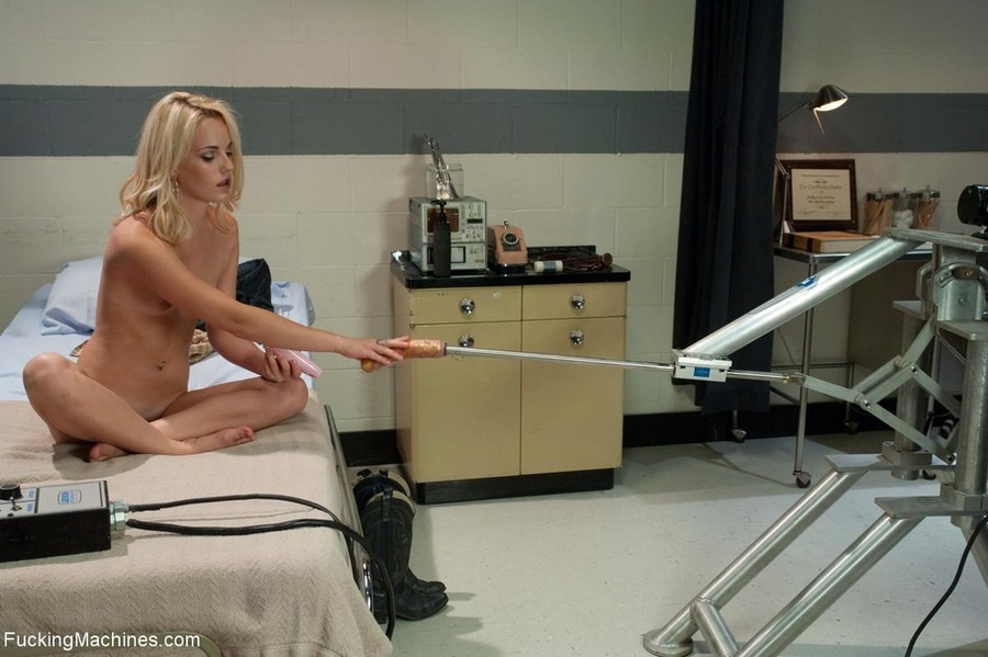 Cute blonde gal needs many sex toys for her - XXX Dessert - Picture 5