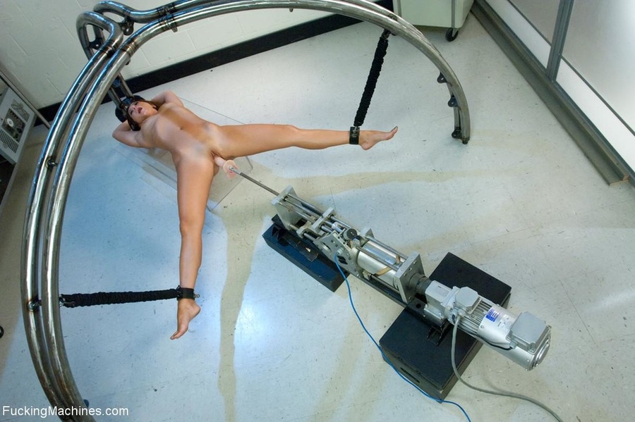 Sweet brunette in bondage getting her cunt  - XXX Dessert - Picture 10