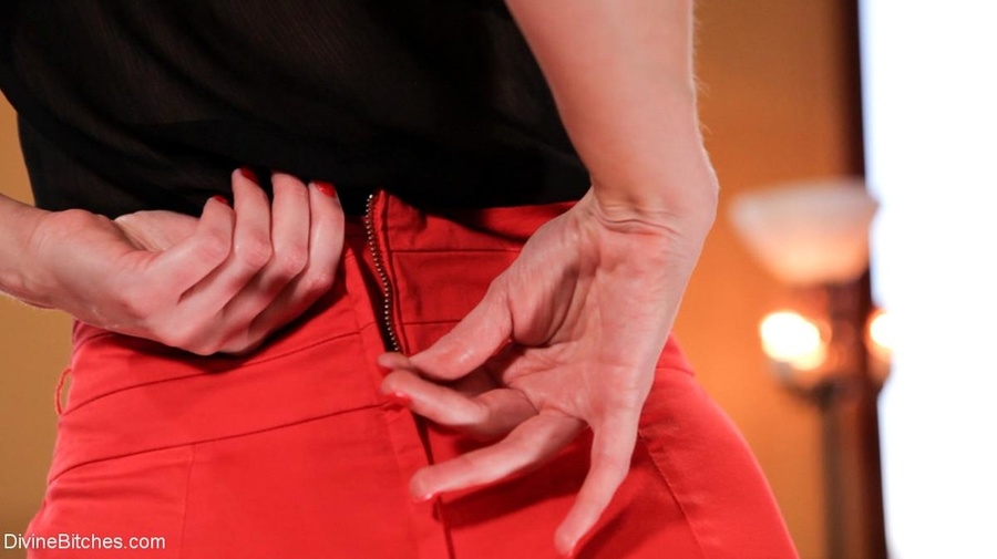 Sinfully sexy blonde in black stockings sli - XXX Dessert - Picture 2