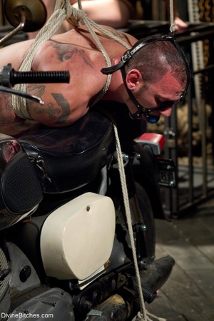 Riveting biker bitch uses weights on a b - XXX Dessert - Picture 9