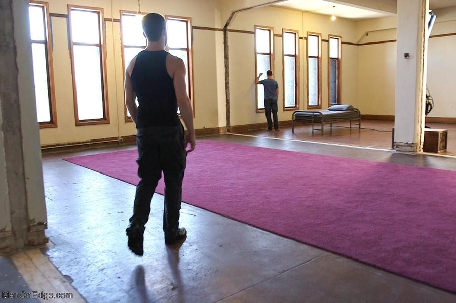 Bearded gay dude gets tied up and used by h - XXX Dessert - Picture 1