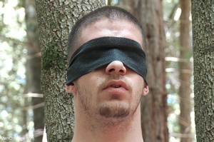 Blindfolded guy enjoys extreme sex in bo - XXX Dessert - Picture 1