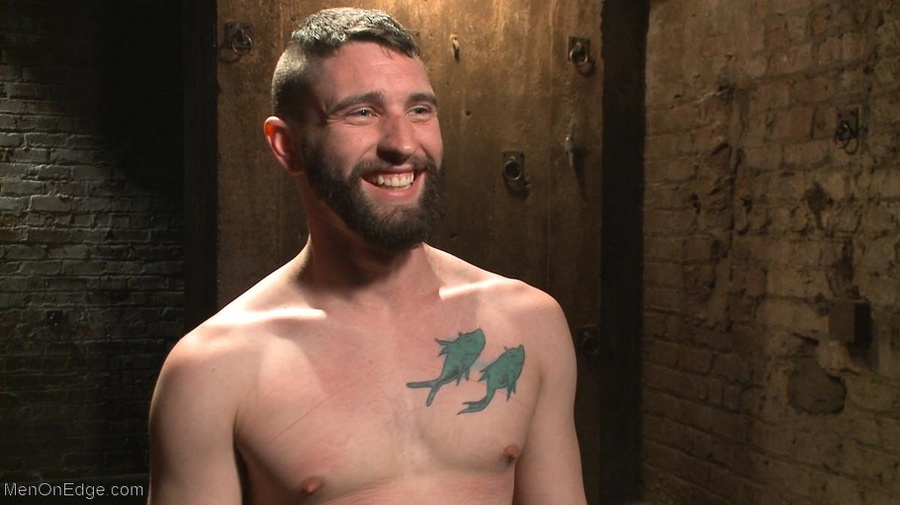 Tattooed bearded stud gets fixed with threa - XXX Dessert - Picture 18