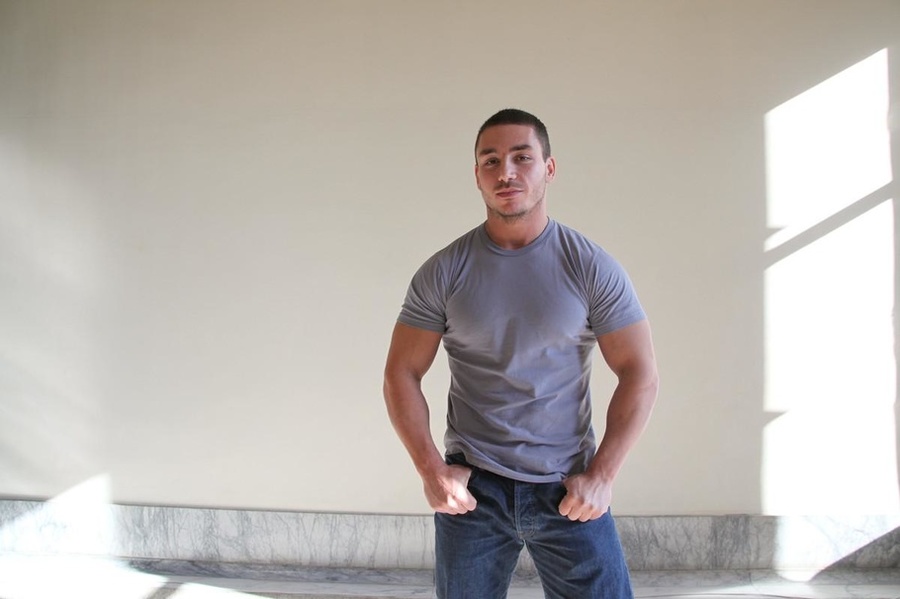 Blindfolded and roped stud gets his pooper  - XXX Dessert - Picture 14