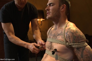 Tattooed stud gets his boner teased with - Picture 8
