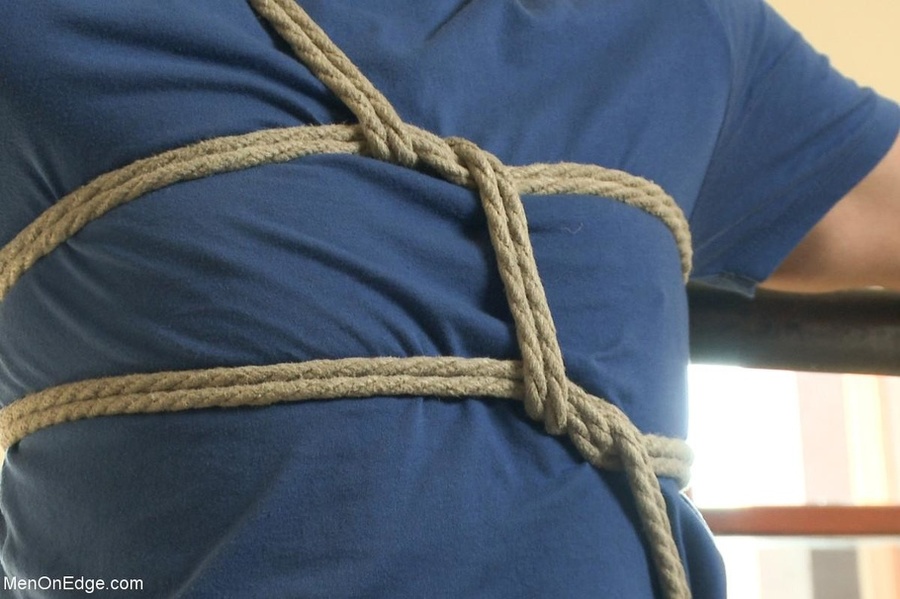 Bald dude gets sucked off and drilled by fr - XXX Dessert - Picture 1