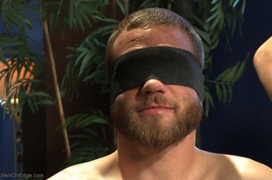 Blindfolded dude enjoys in oral sex and  - XXX Dessert - Picture 3